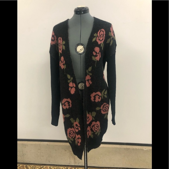 Nordstrom’s Long sleeve very soft - Picture 1 of 2